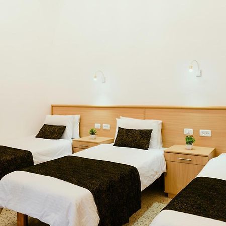 William'S Guest House Йерусалим Екстериор снимка