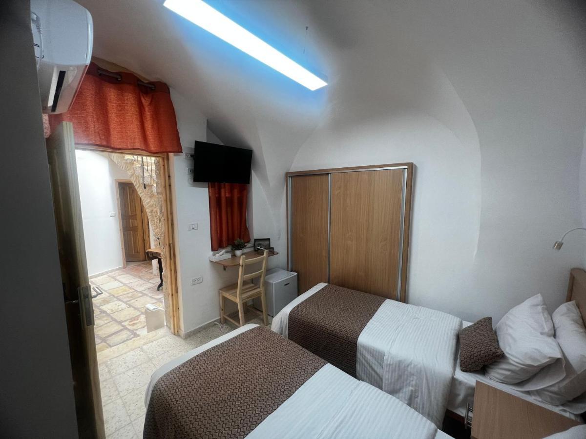 William'S Guest House Йерусалим Екстериор снимка